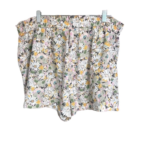 Lauren Conrad Floral Shorts - Picture 3 of 4